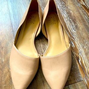 Naturalized size 10wide